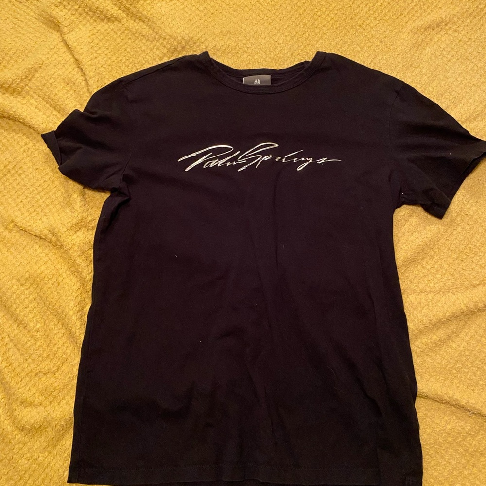 H&M Black Short Sleeve Tee Signature Design